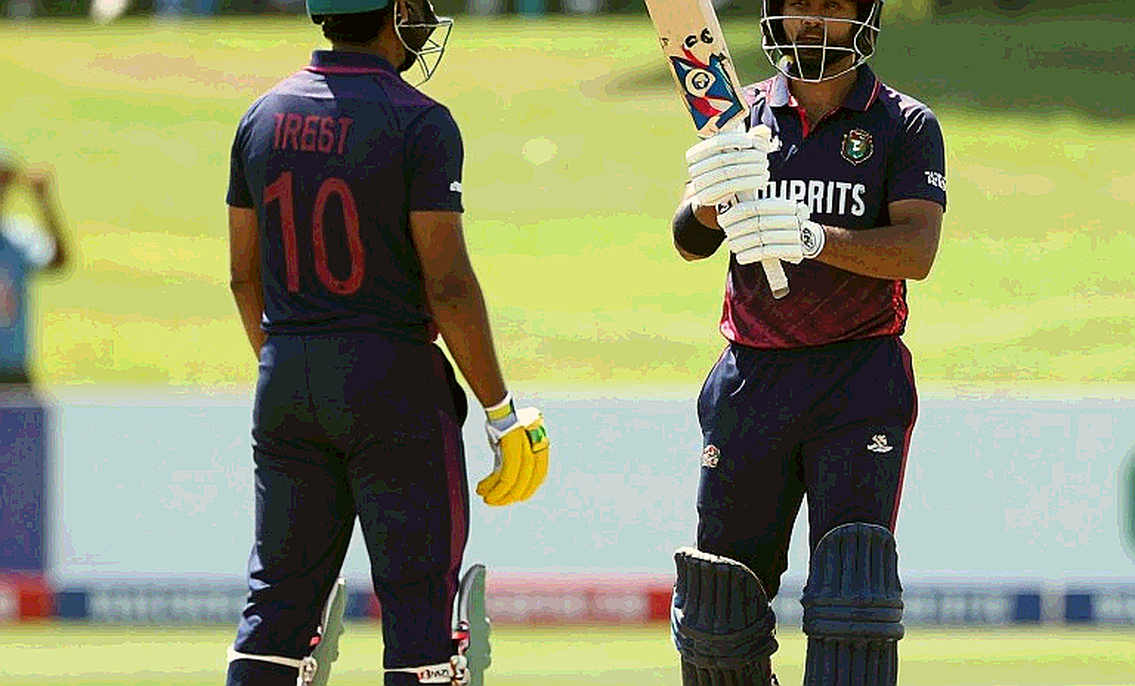 गुलाबी कमीज़ का फील्ड मैप: PCB ने शाहीन-बाबर की साइन की शर्ट नीलाम की, पर फंड वाली कड़ी अब भी खाली है
